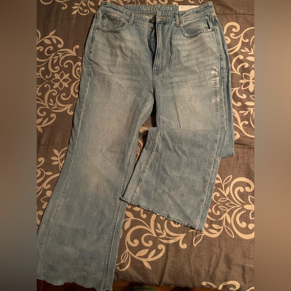 Women’s American Eagle Comfort Waistband Highest Rise 90’s Flare Jeans